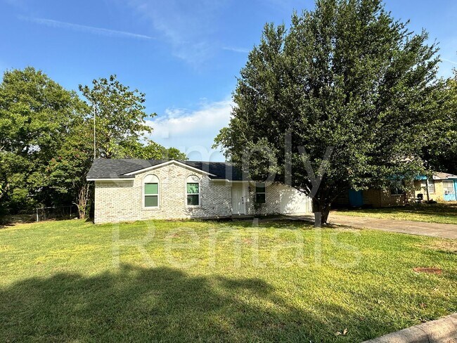 Building Photo - 6716 Flamingo Rd