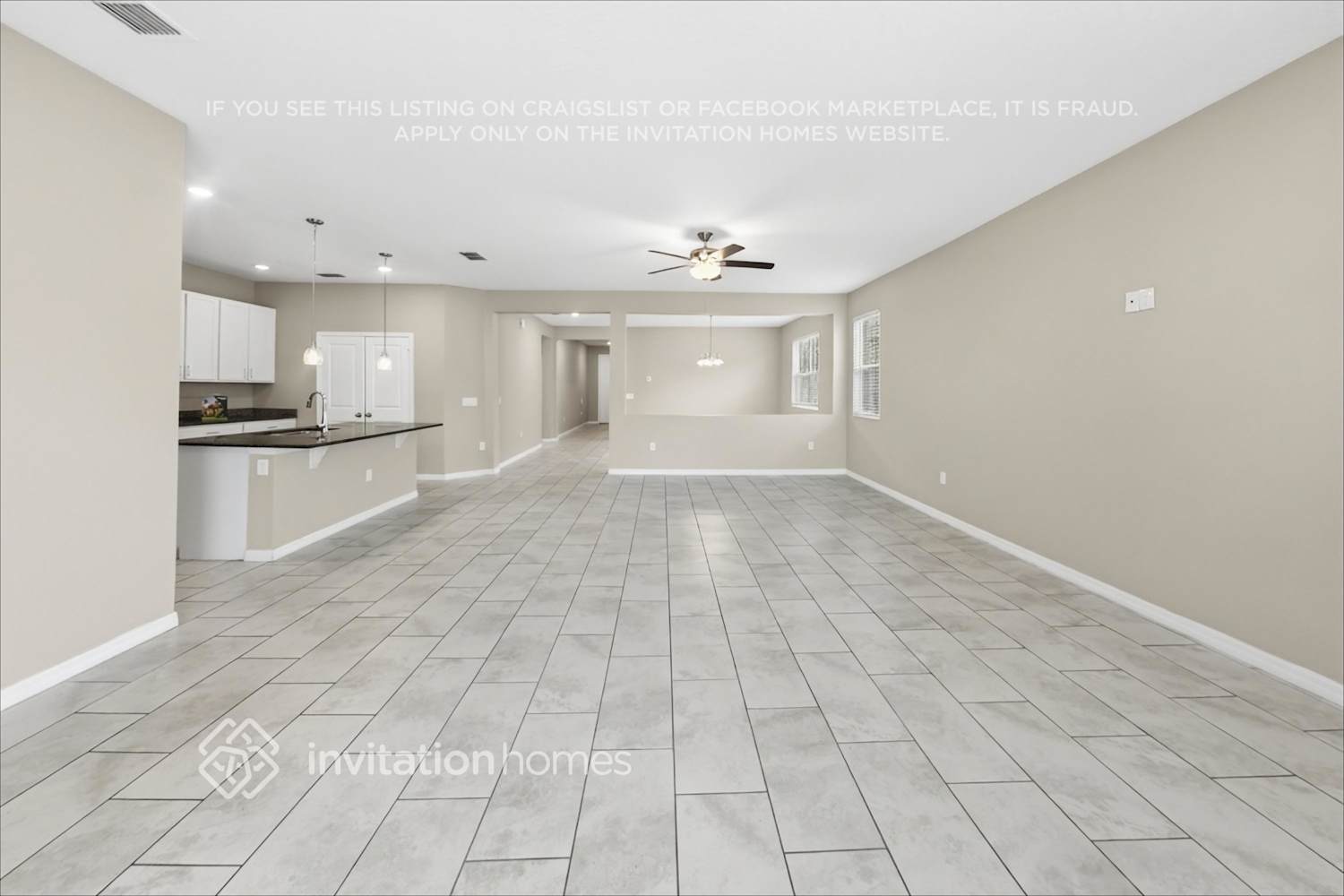 Building Photo - 14231 Seranoa Dr