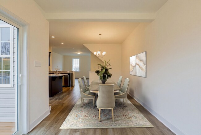 Building Photo - Townhome with Garage!