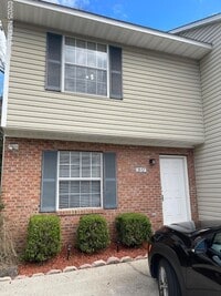 Building Photo - 3057 Camelliawood Cir E
