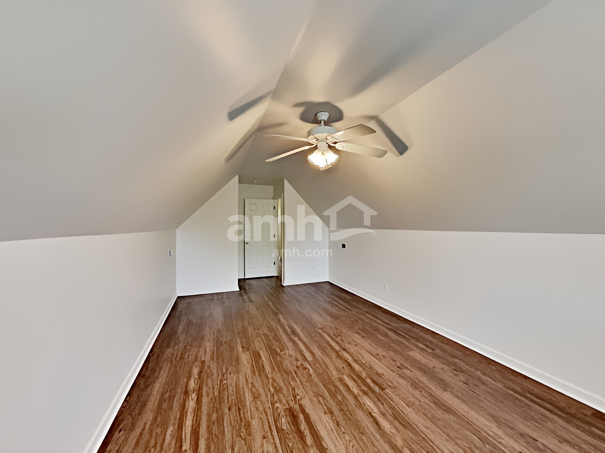 Building Photo - 1914 Amacher Dr