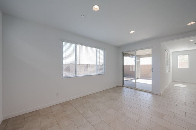 Building Photo - 4-Bedroom Home in Mystic at Lake Pleasant