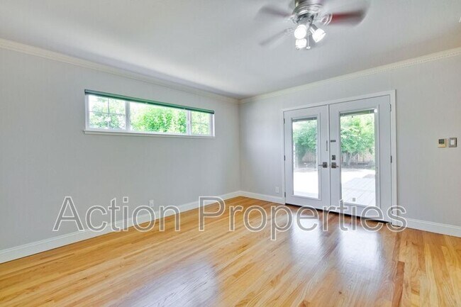 Building Photo - 1549 Alisal Ave