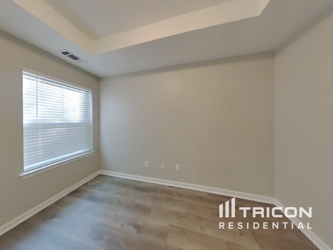 Building Photo - 308 Hidden Creek Ln