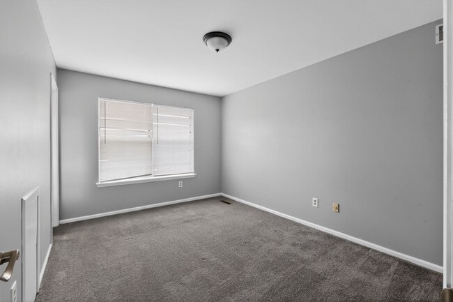 Building Photo - 1022 Old Forge Rd