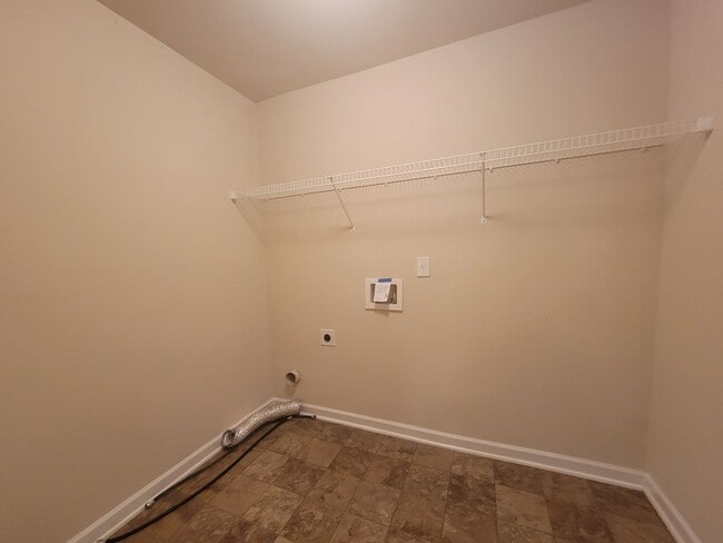 Building Photo - Stylish South Atlanta Rental with 2 Story Home with Loft - Approx 3000 sq ft