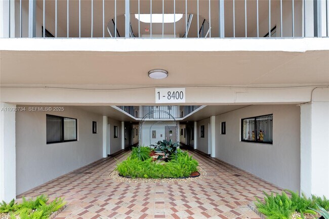 Building Photo - 8400 SW 133rd Avenue Rd