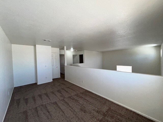 Building Photo - 6117 Breeders Cup St