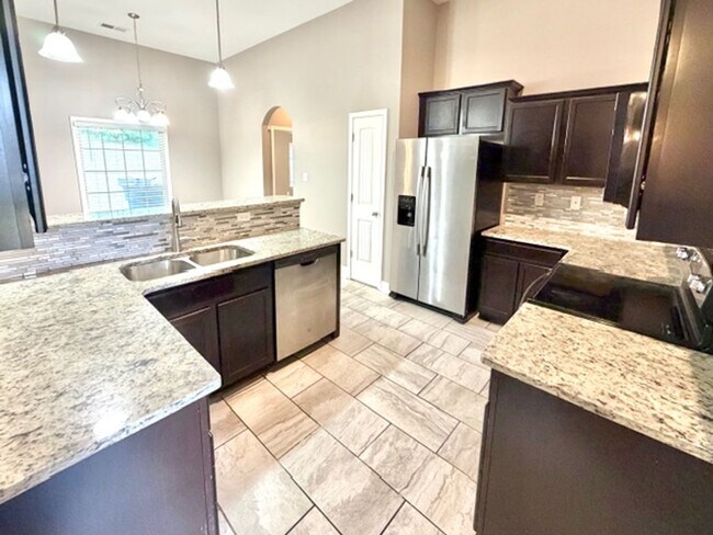 Building Photo - DarwoodDrive6321