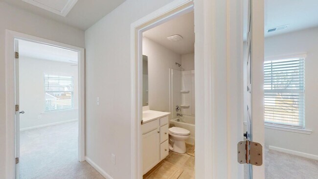 Building Photo - Ideal Home for Rent in Summers Corner Comm...