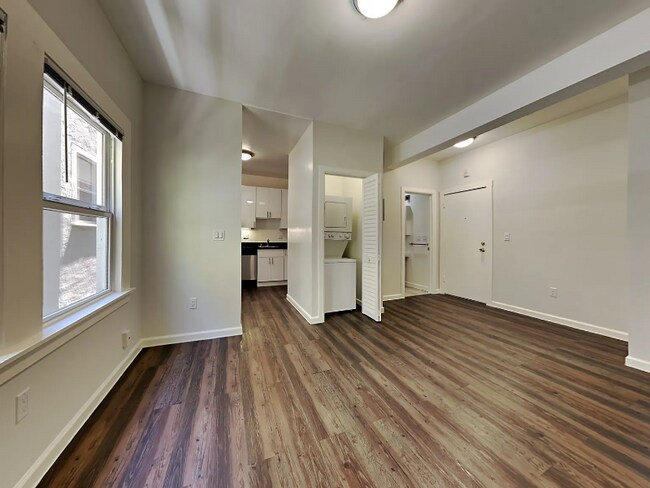 Building Photo - 1428 Jackson St