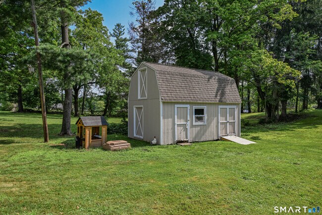 Building Photo - 443 Savage Hill Rd