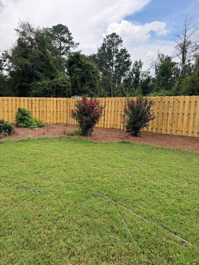 Building Photo - 2937 Hillcreek Dr