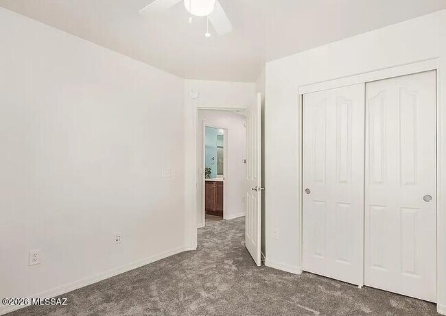 Building Photo - 748 W Paseo Celestial