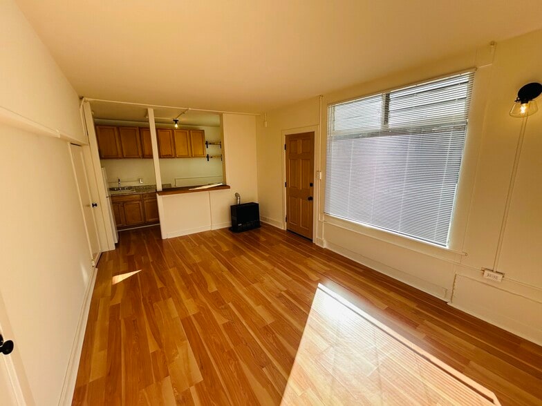 Building Photo - 101 Hoffman Ave