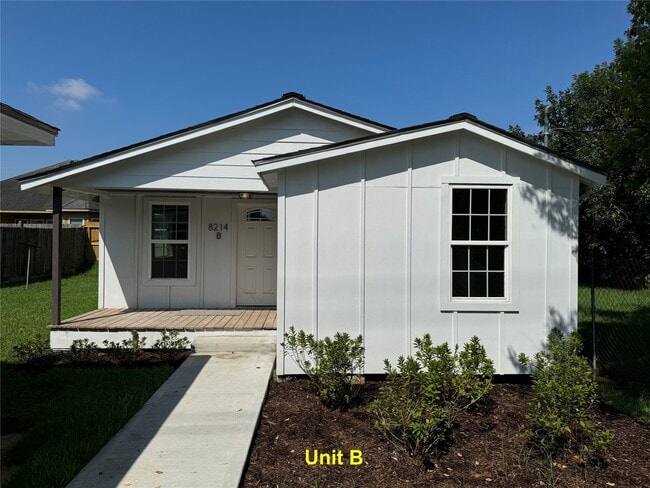 Building Photo - 8214 Livingston St