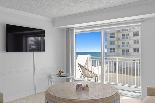 Building Photo - 4505 S Ocean Blvd