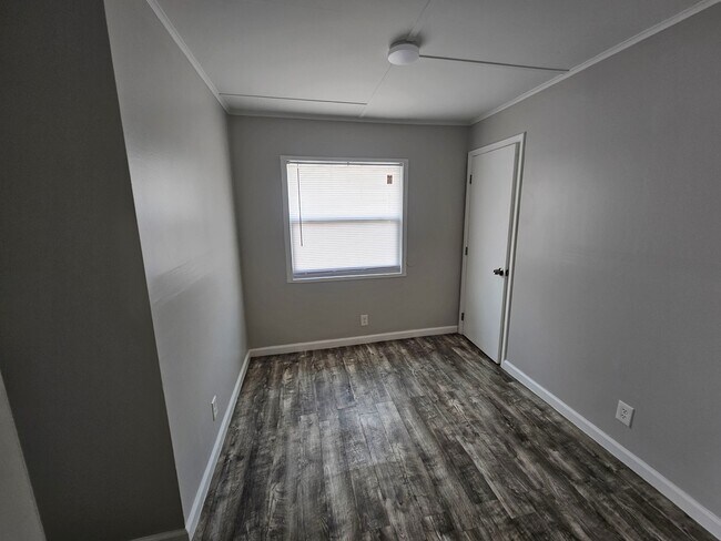 Building Photo - 529 Revere Rd