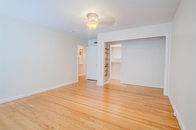 Building Photo - 6307 Kenwood Ave