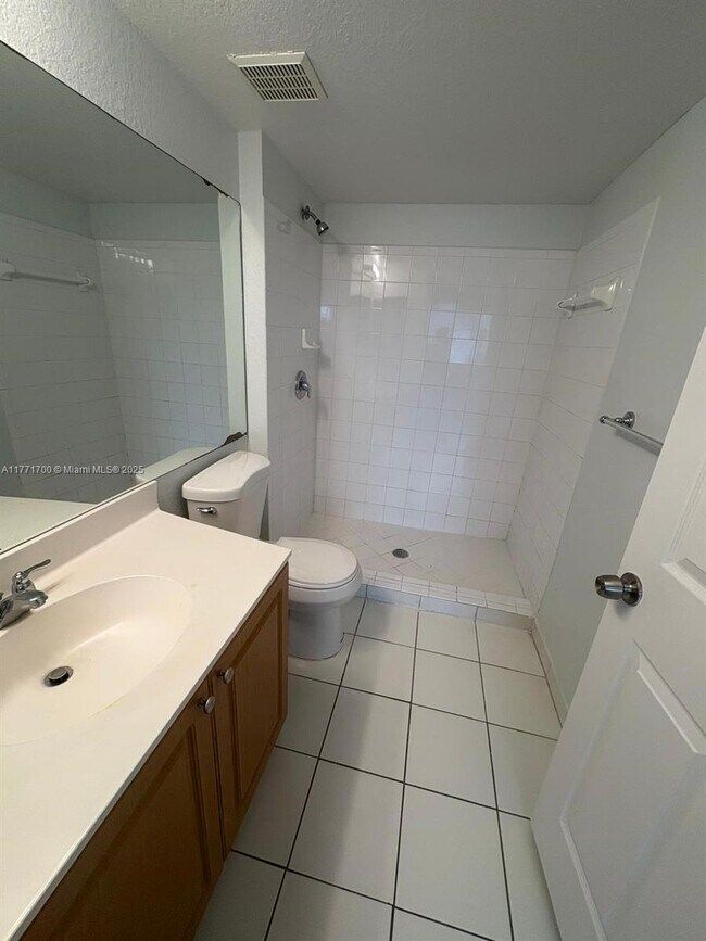 Building Photo - 15422 SW 284th St