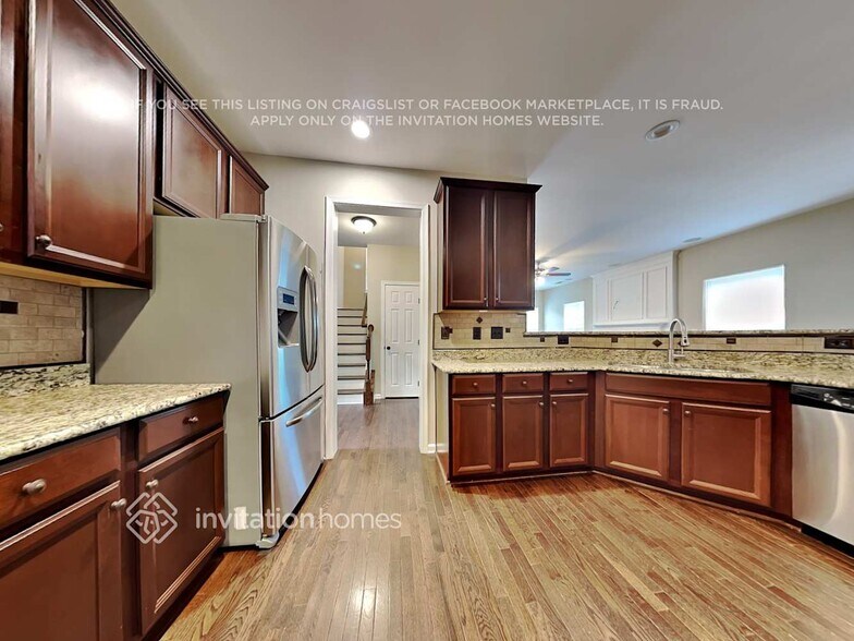 Building Photo - 10716 Drake Hill Dr
