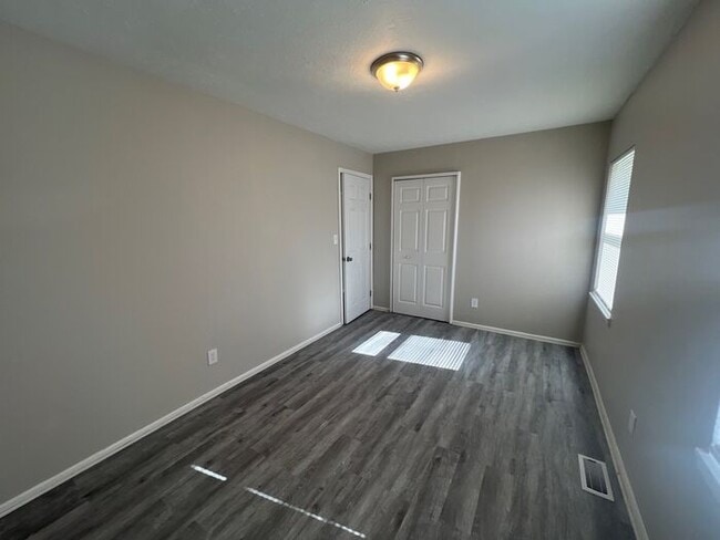 Building Photo - 5422 Revere Dr