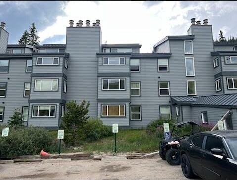 Building Photo - 9366 Fall River Rd