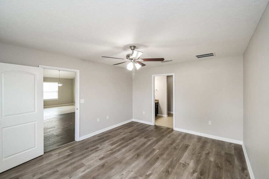 Building Photo - 3258 Hidden Meadows Ct