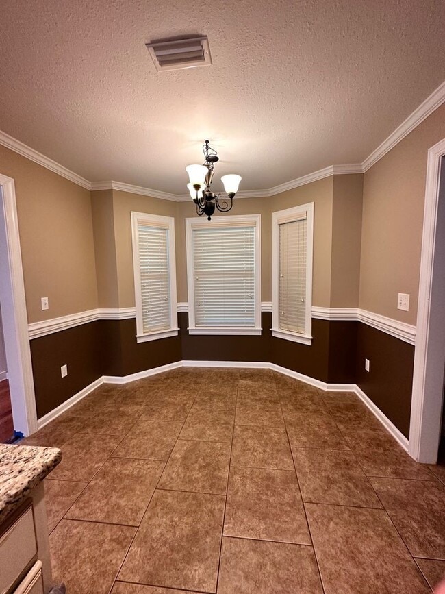 Building Photo - Valley Stream Subdivision!