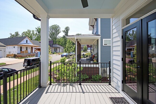 Building Photo - Beautiful, Custom-Built Lochlyn Hill Home