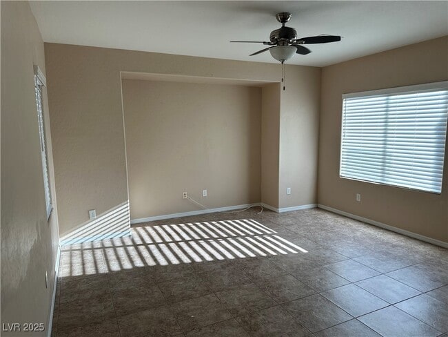 Building Photo - 6842 Feral Dove St