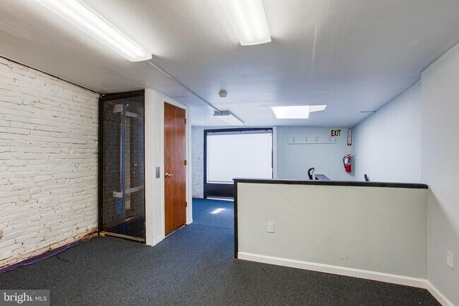 Building Photo - 733 N 24th St