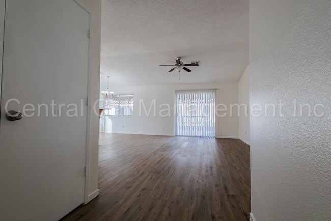 Building Photo - 3 Bedroom, 2 Bath Home - $2095 per month!
