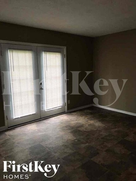 Building Photo - 6111 Dry Den Ct