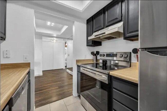 Building Photo - 6881 S Countrywoods Cir