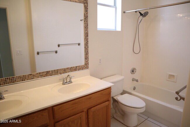 Building Photo - 3820 S Barberry Pl