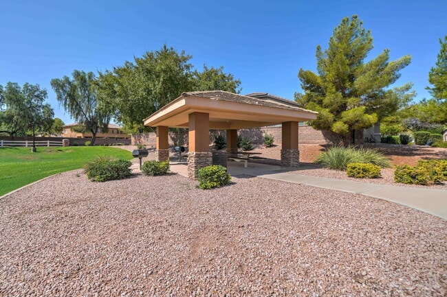 Building Photo - 4221 S Danyell Dr