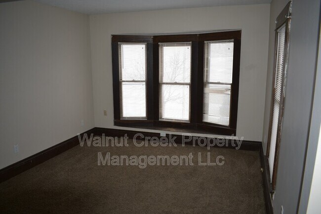 Building Photo - 1309 Middle Ave