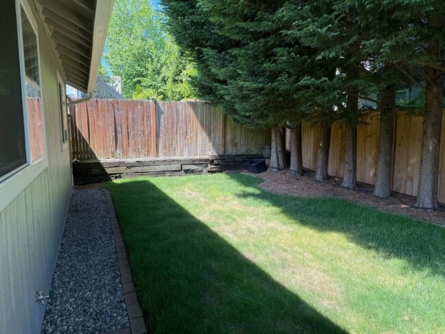 Building Photo - Everett 3 Bedroom Rambler