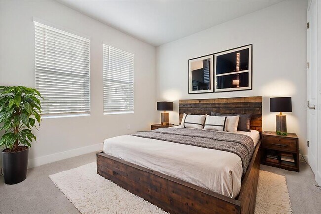 Building Photo - 6605 N Nebraska Ave