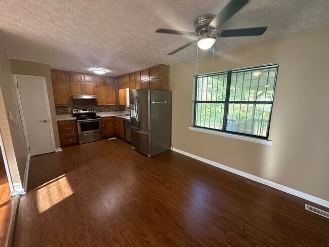 Building Photo - 419 Permita Ct