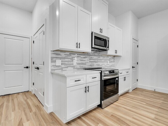 Building Photo - 4421 Reed Rd