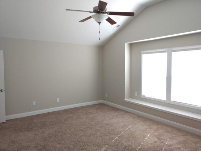 Building Photo - 150 Tipperary St