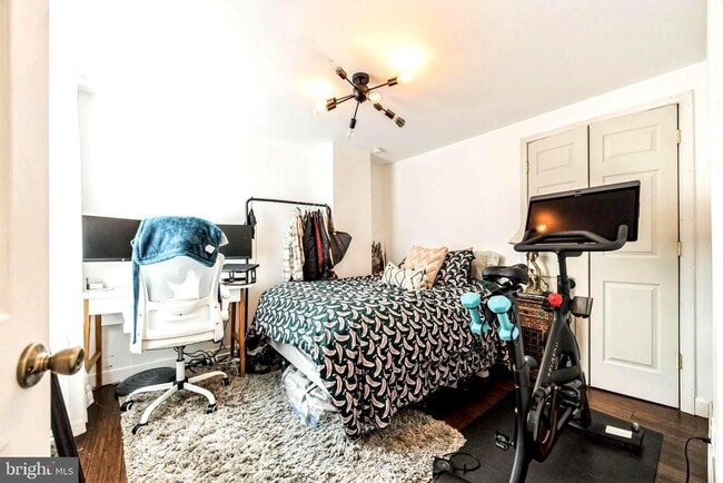 Building Photo - 1732 Manton St