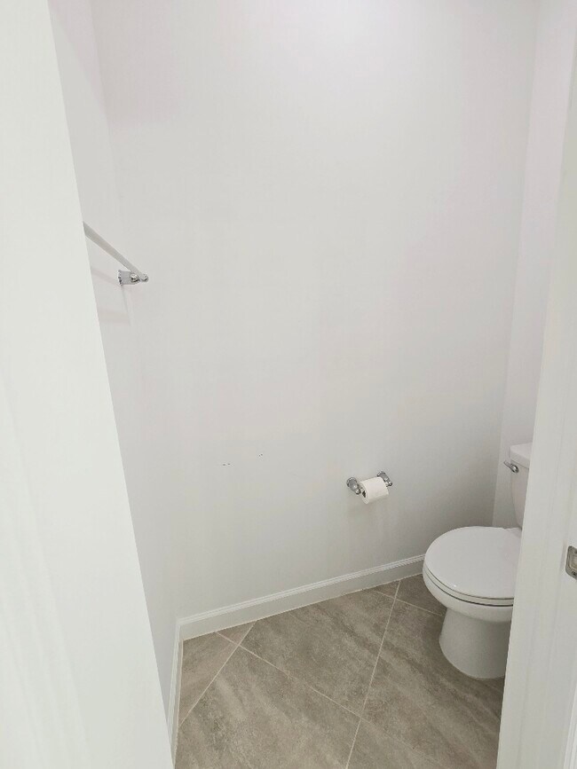 Building Photo - 14117 Pine Lodge Ln