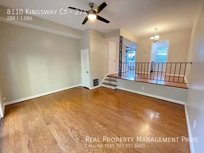 Building Photo - UPDATED 2 BEDROOM HOME - PRVATE BACK YARD ...