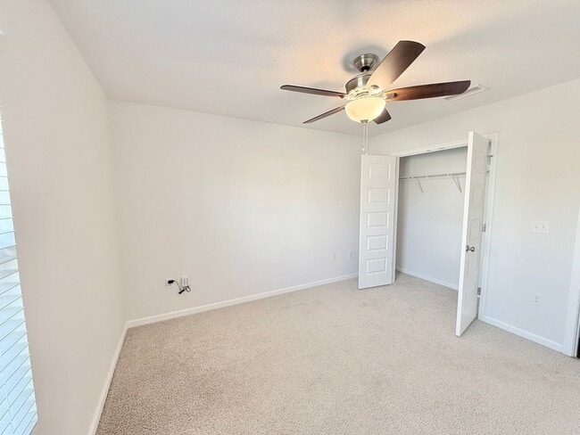 Building Photo - Spacious 4-Bedroom Home - Open Floor Plan