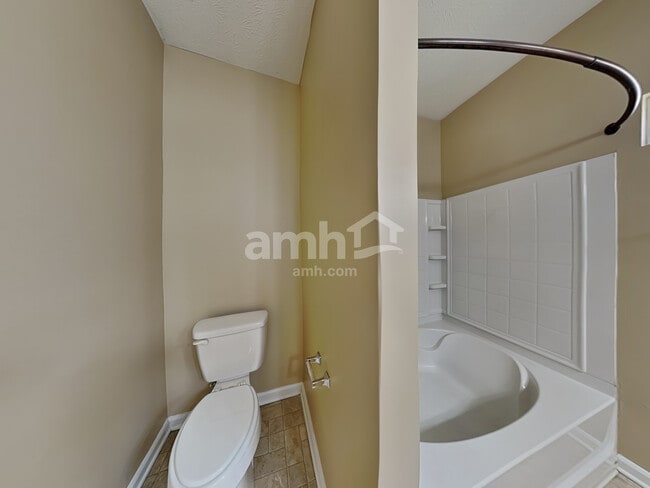 Building Photo - 8060 Chesterhill Way