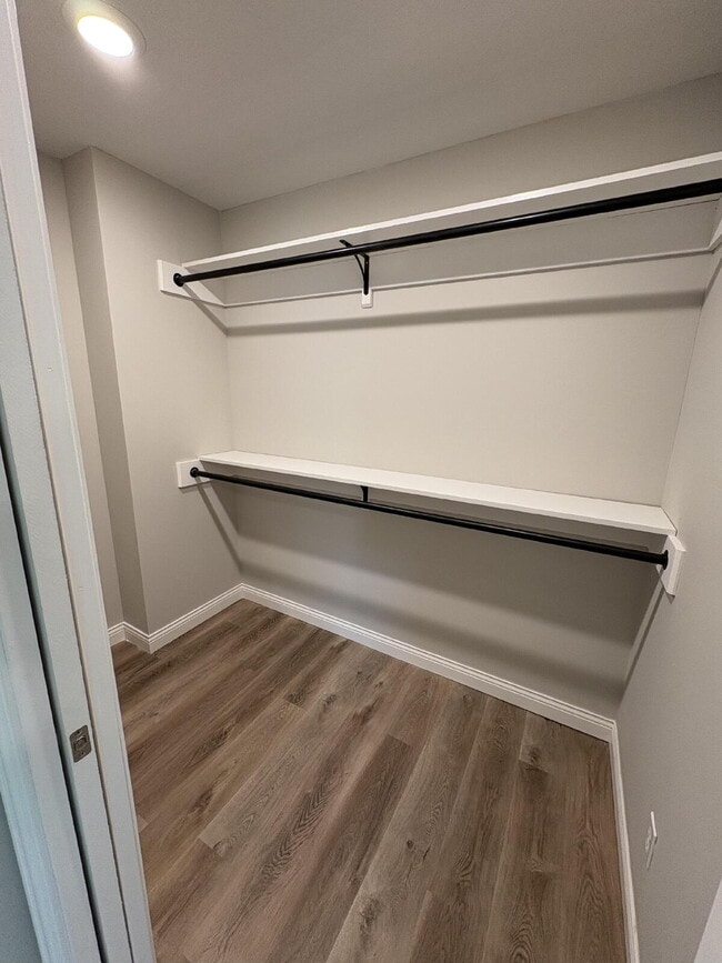 Building Photo - 3 bed, 2 bath House for Rent!