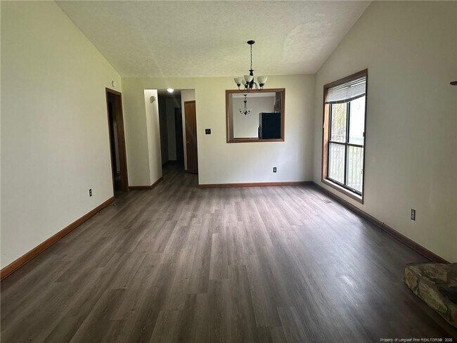 Building Photo - 402 Michie Pl